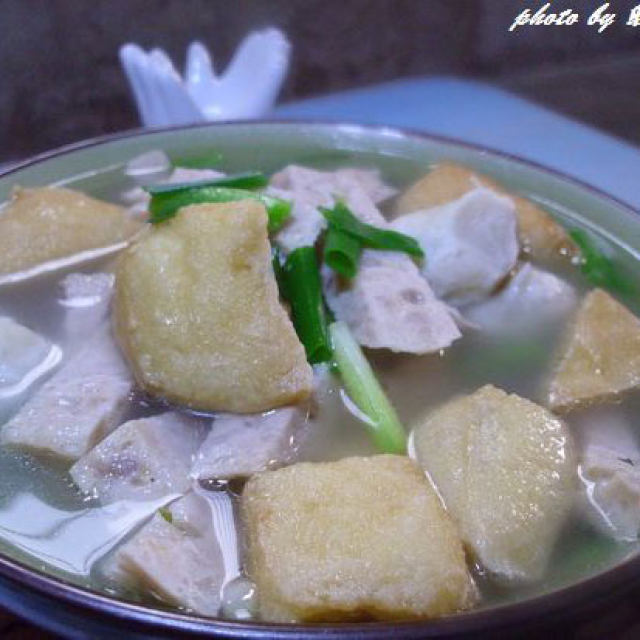 快手汤——油豆腐鱼丸肉饼汤