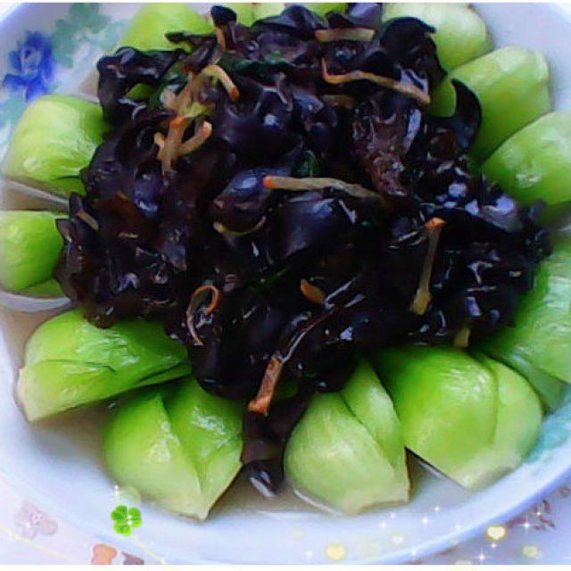 黑木耳炒油菜