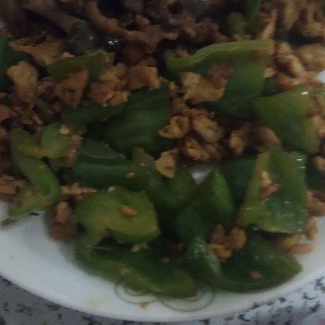 麻辣椒炒鸡蛋