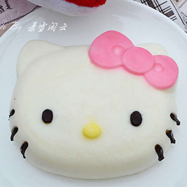 hello kitty 酸奶慕斯蛋糕