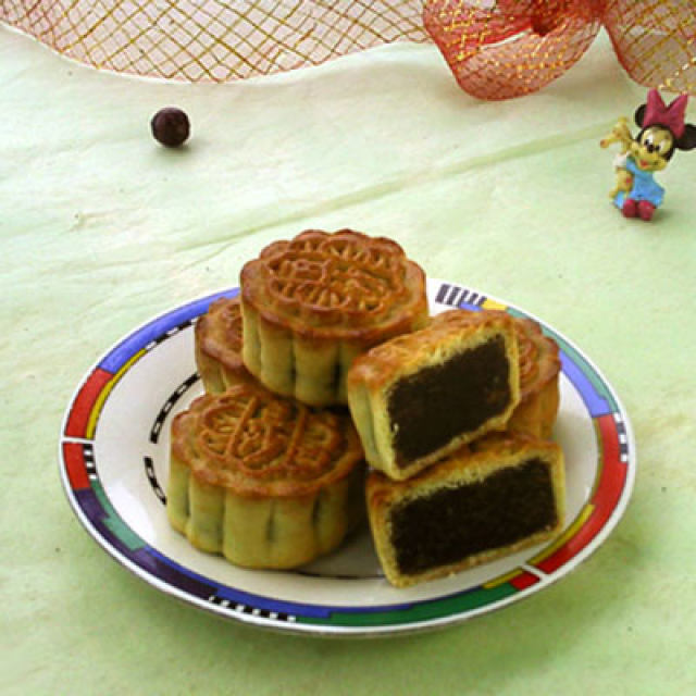 台式蜂蜜绿豆蓉月饼