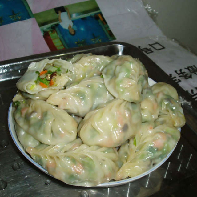 香菇蔬菜饺子