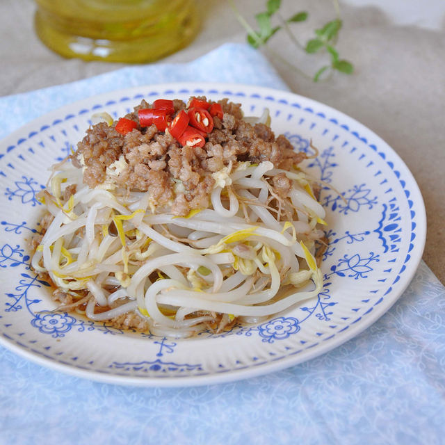 肉末豆芽