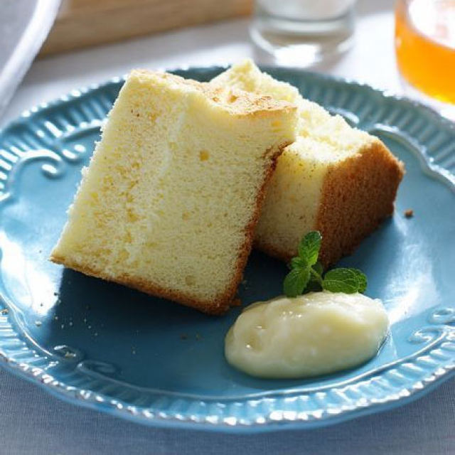 面包机也能烤出如海绵般柔软细腻的戚风蛋糕：原味戚风蛋糕