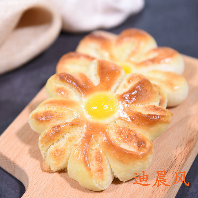太阳花椰香面包