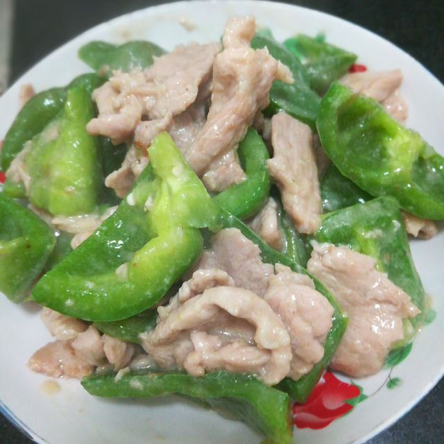 瘦肉炒圆椒