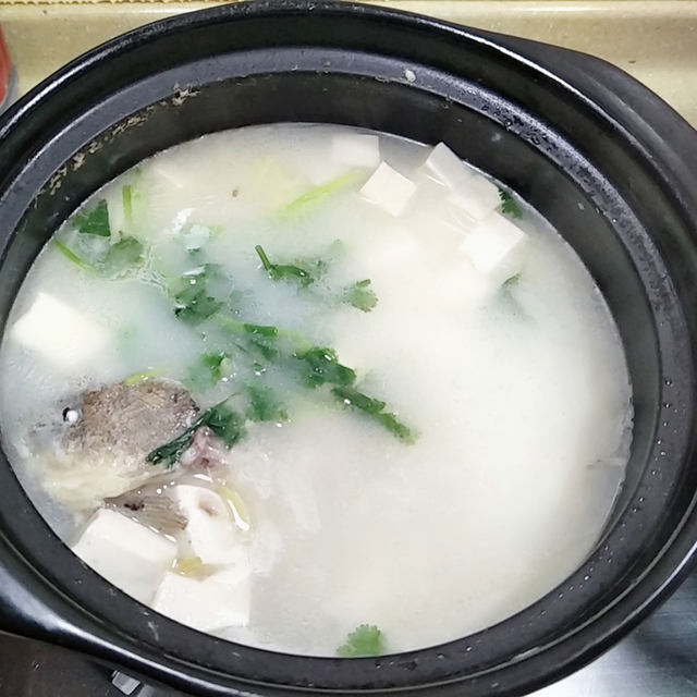 鲤鱼豆腐汤