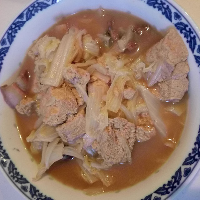 白菜炖冻豆腐