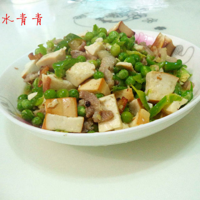 豌豆青椒炒肉