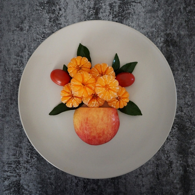 餐桌上那些花-水果餐盘画