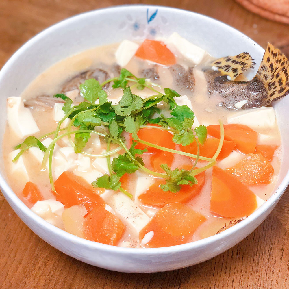 鲑鱼豆腐汤图片