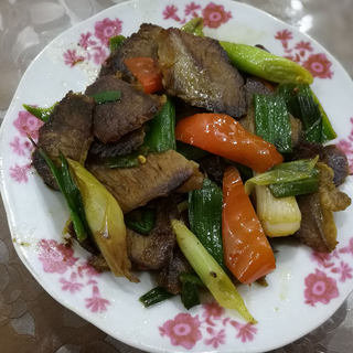 辣椒炒牛肉的做法大全_辣椒炒牛肉的家常做法_怎麼做好吃_圖解做法與