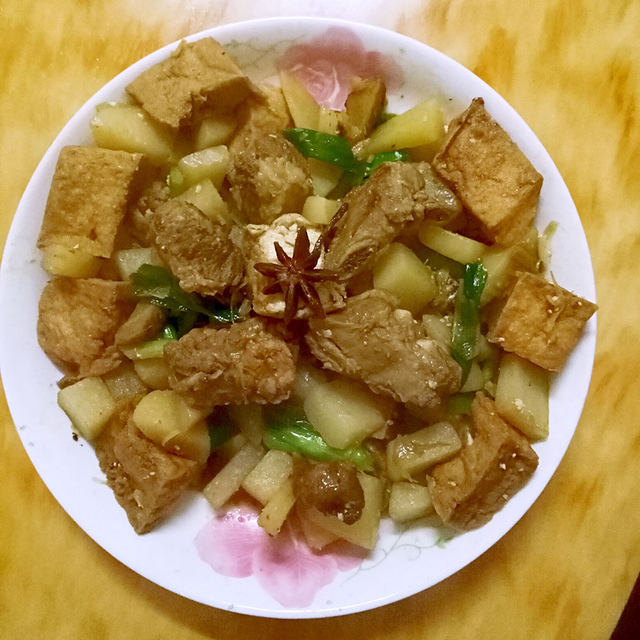 豆腐土豆烧排骨