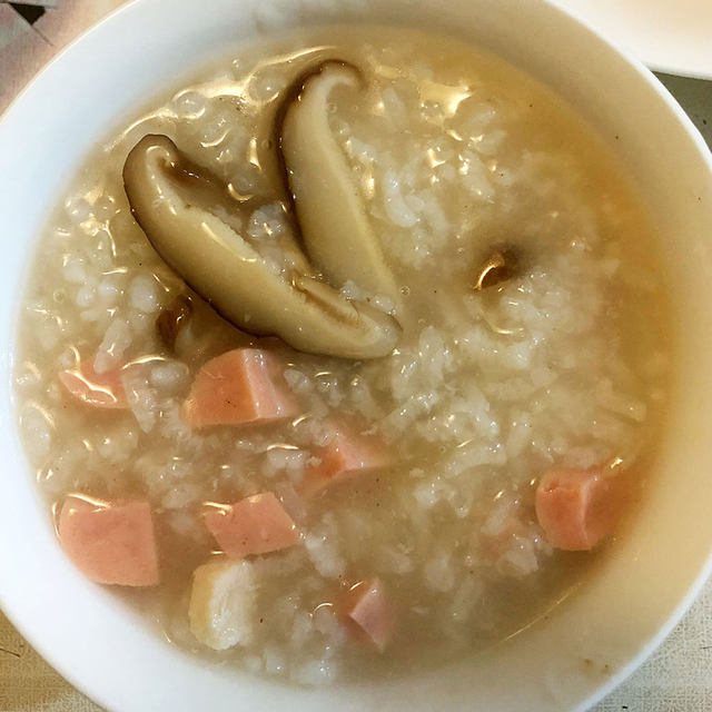 香菇鸡肉粥