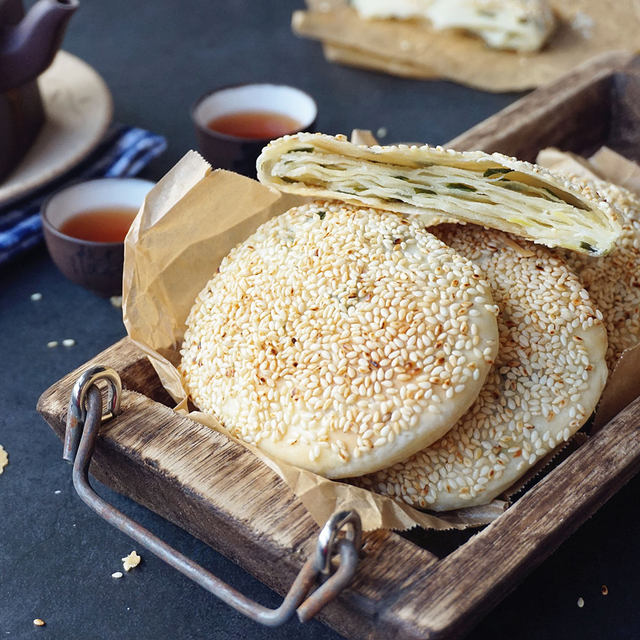 香葱芝麻烤饼