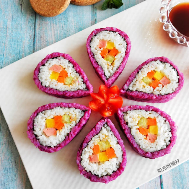 紫薯花瓣寿司