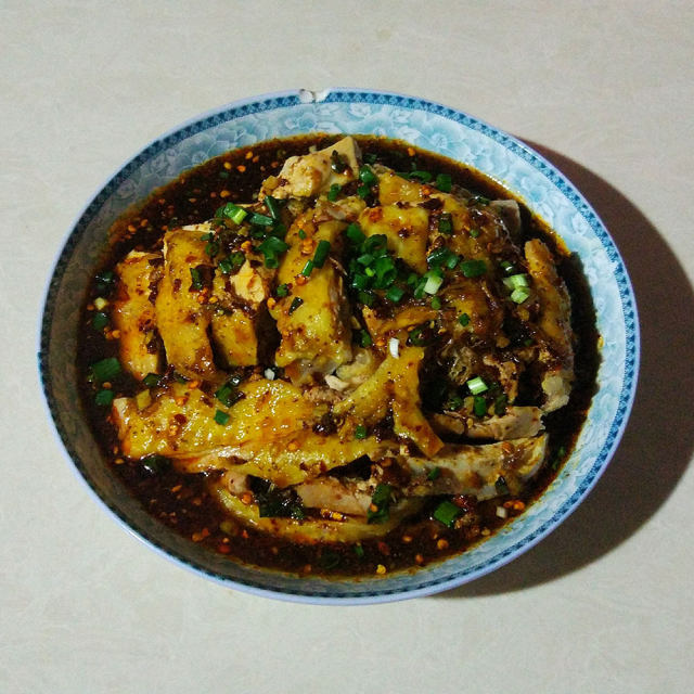 重庆乡宴凉菜——口水鸡(又叫凉拌鸡)