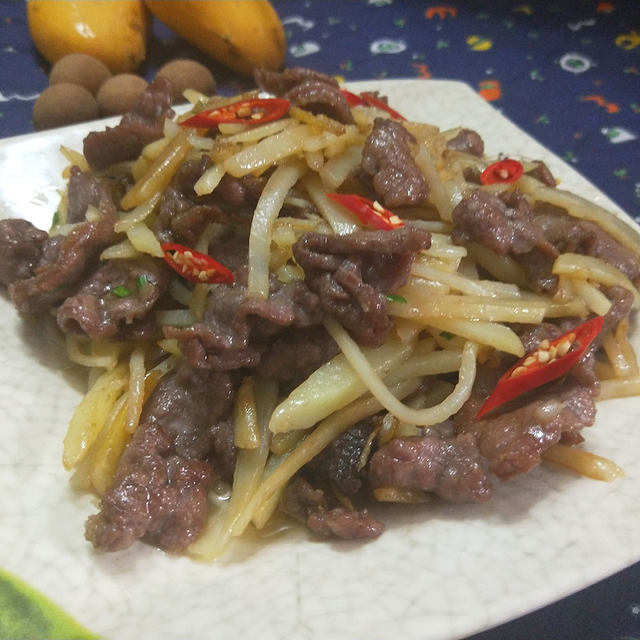 土豆炒牛肉