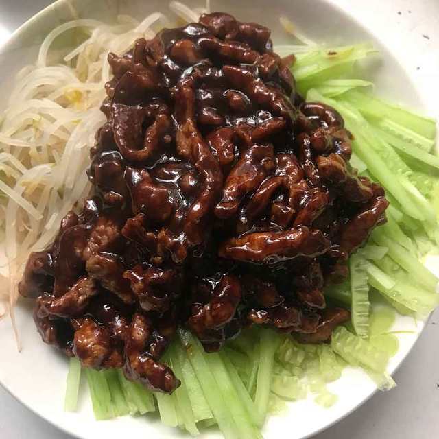 京酱肉丝