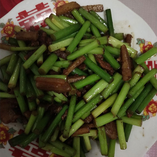 蒜苔炒肉