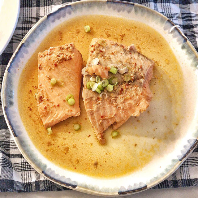 日式鲜汤浸三文鱼