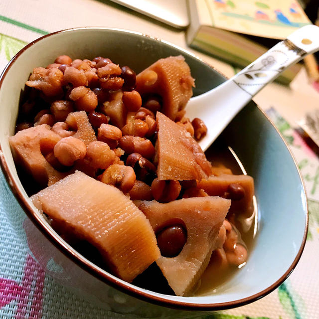 红豆薏米莲藕汤