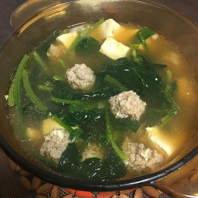 菠菜豆腐丸子汤