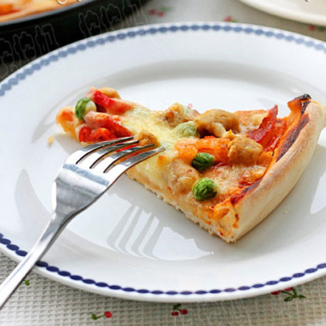 色彩与味觉的盛宴 海陆鲜汇披萨
