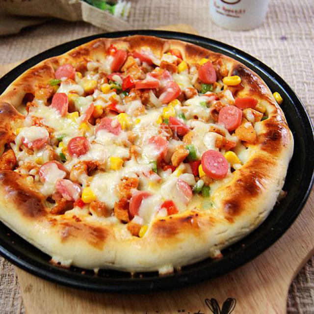 【DIY新奥尔良烤肉披萨】：新奥尔良风味鸡肉披萨