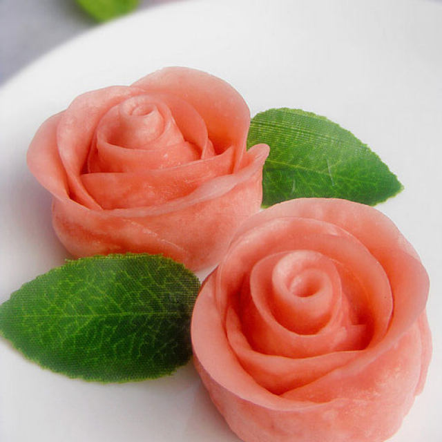 浪漫化在嘴里、甜蜜留在心中—红粉玫瑰