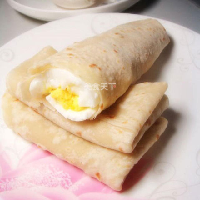 营养早餐——春饼卷鸡蛋