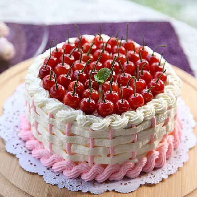 最美樱桃季——樱桃奶油蛋糕