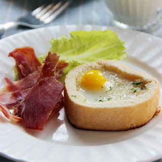 【食尚擂台烘焙赛区】：爱心早餐---巧心蛋吐司