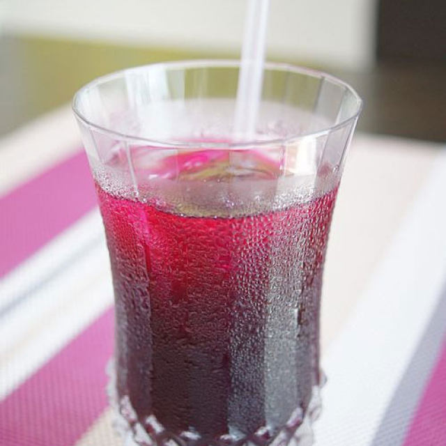夏日清凉解渴饮料紫苏汁