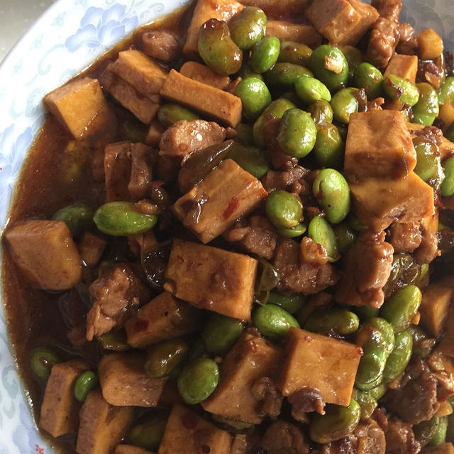 毛豆香干炒肉丁