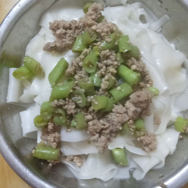 肉末豆角拌面