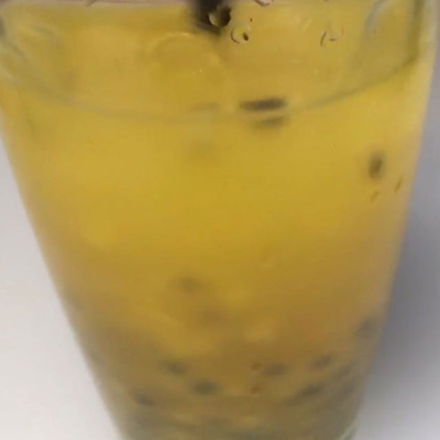 百香果蜂蜜水