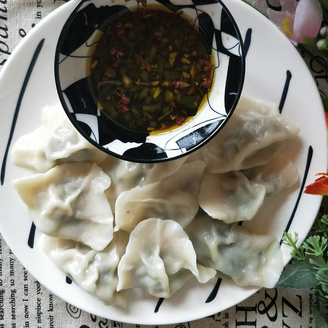 韭菜大肉水饺