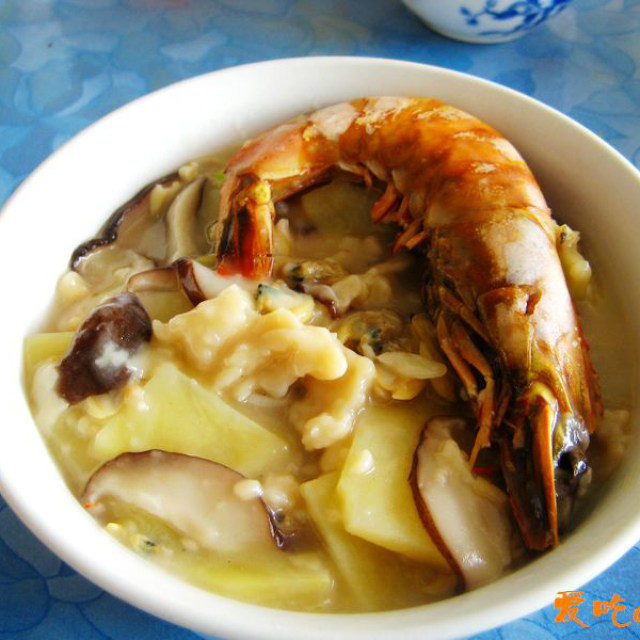 香菇海鲜疙瘩汤