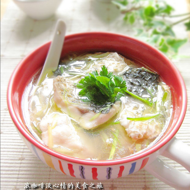 Fish slices with vinegar and pepper