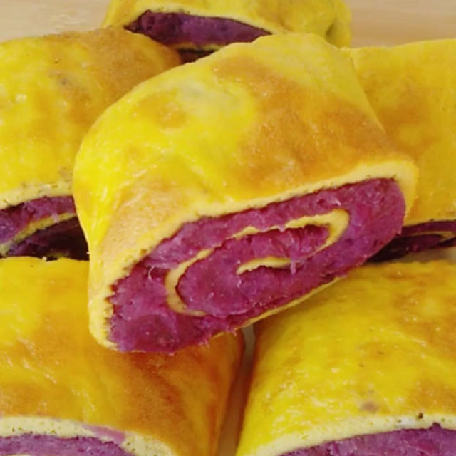 蛋皮紫薯卷