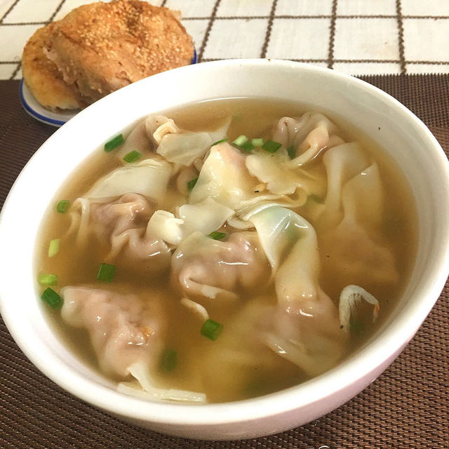 香芹鲜肉馄饨