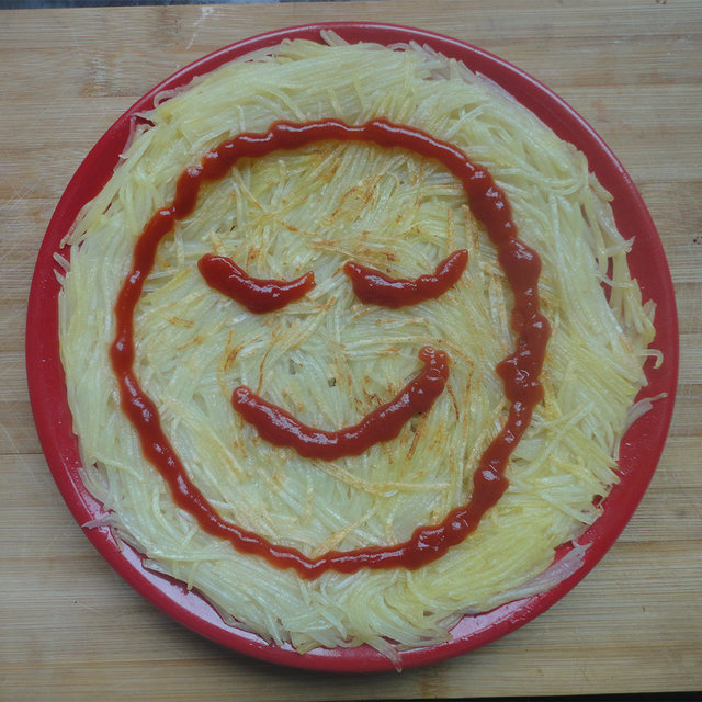 Can be used as both a vegetable and a staple food - Smiling Face Potato Cake