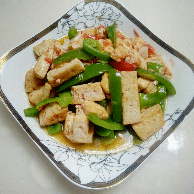 青椒炒豆腐
