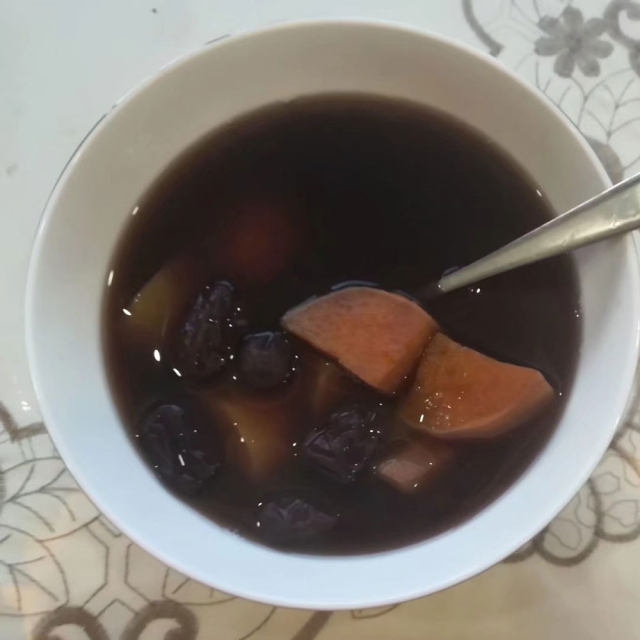 红豆黑米红枣粥
