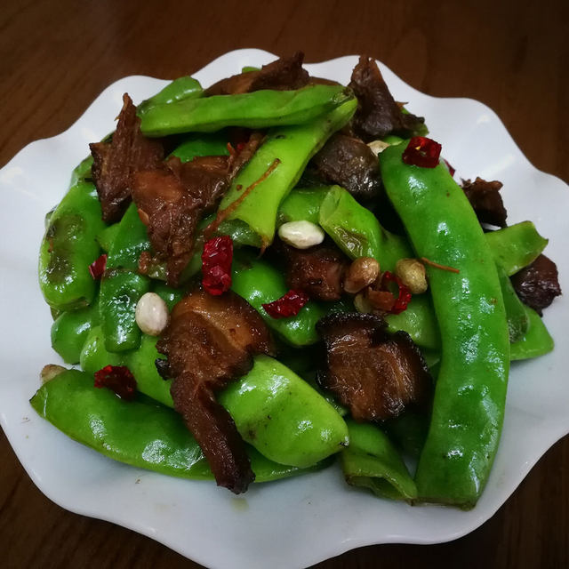 快手小炒菜～拆骨肉烧豆角