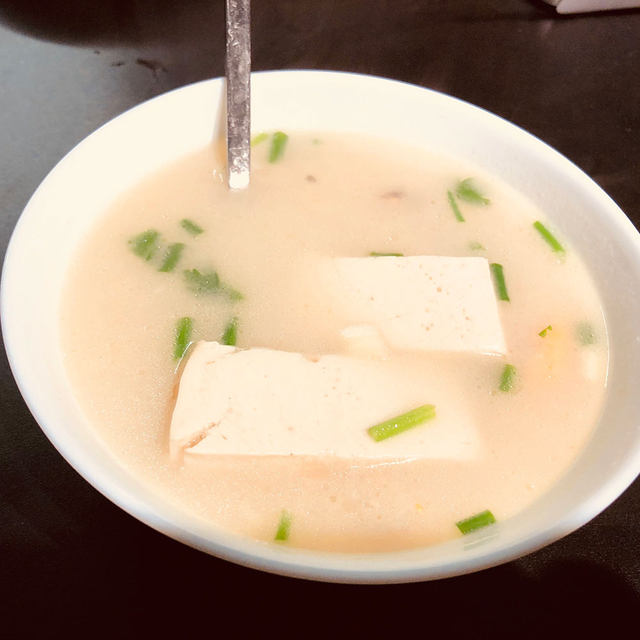 鲫鱼豆腐汤