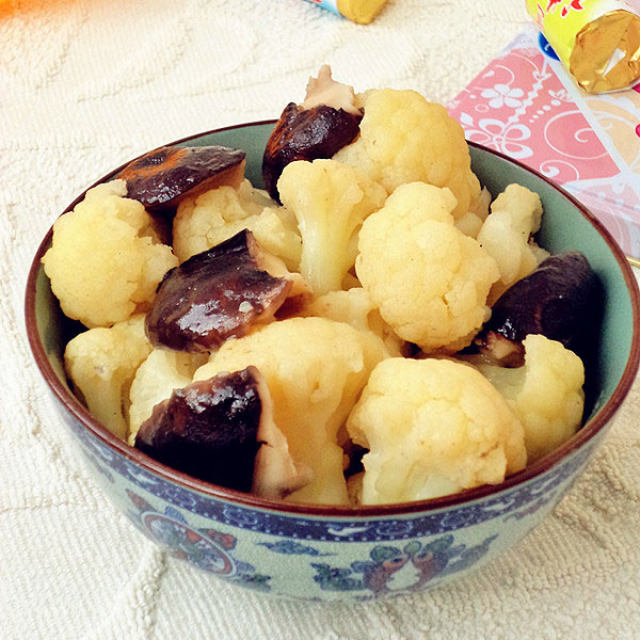 香菇炒菜花