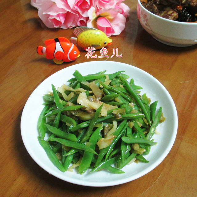 榨菜丝炒油豆角