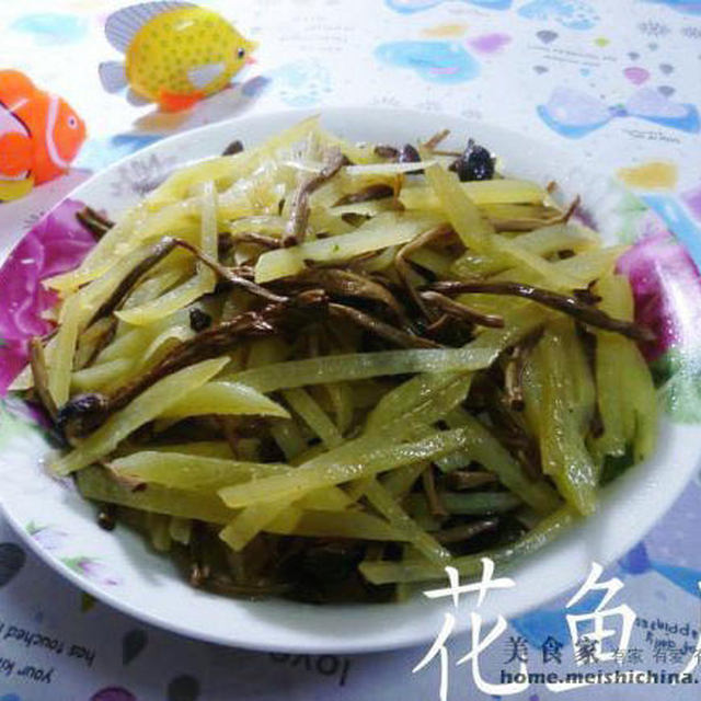 茶树菇炒土豆丝